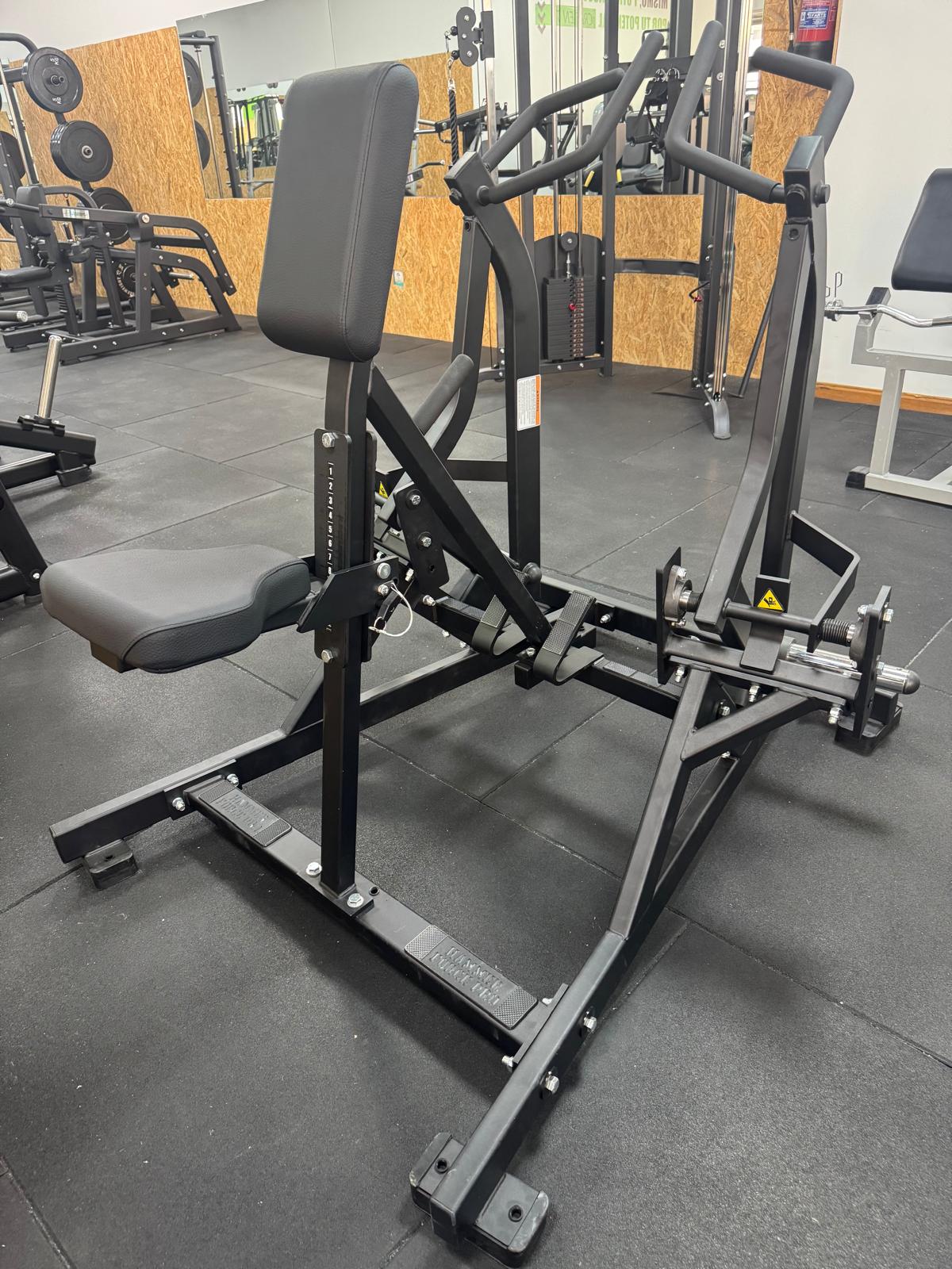 Instalaciones de gimnasio Entrena-T en Roquetas de Mar