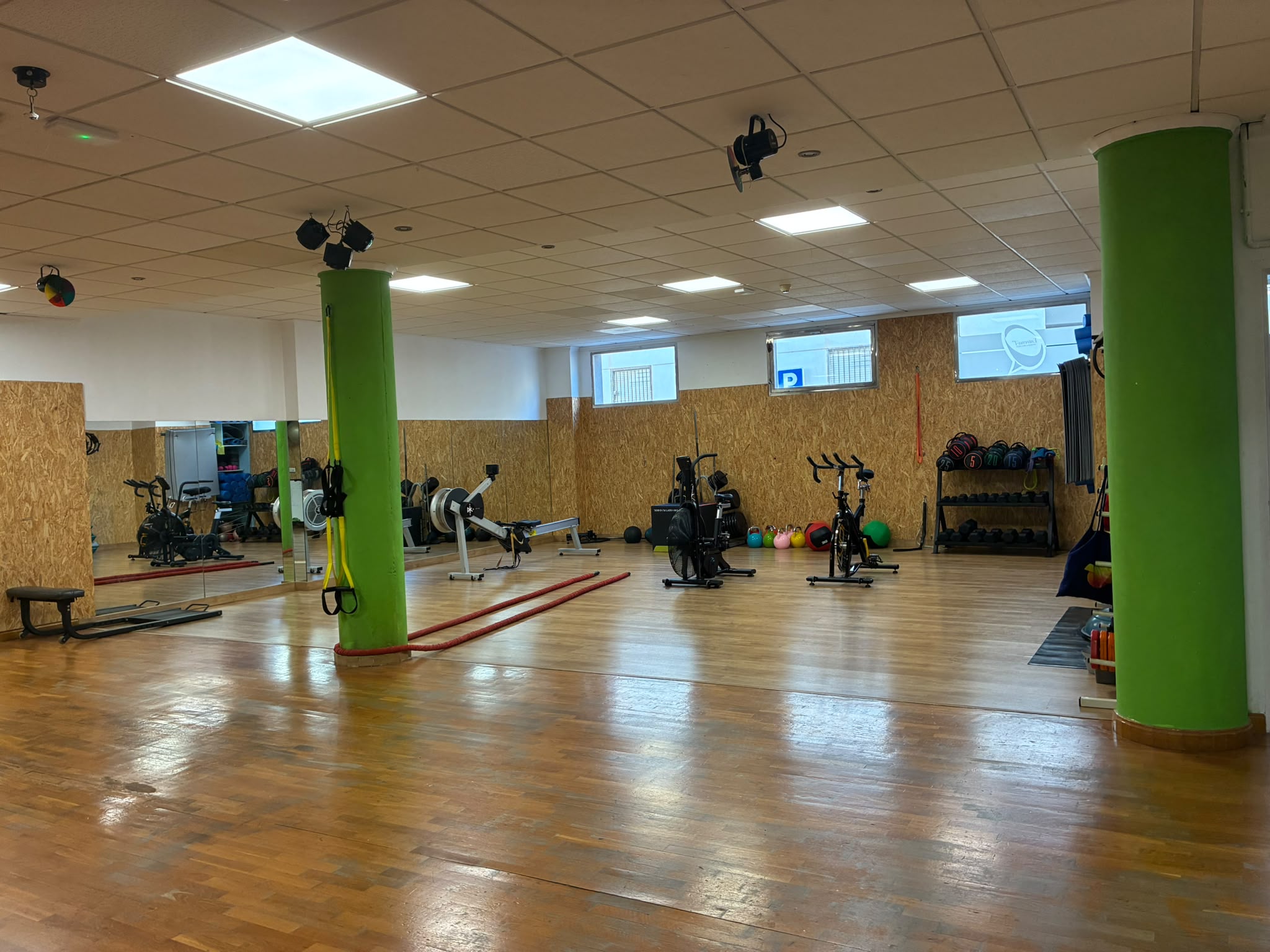 Actividad dirigida en grupo en Entrena-T Roquetas de Mar