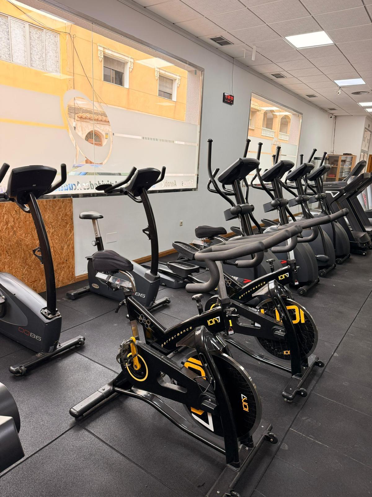 Zona cardiovascular de Entrena-T Fitness & Wellness en Roquetas de Mar